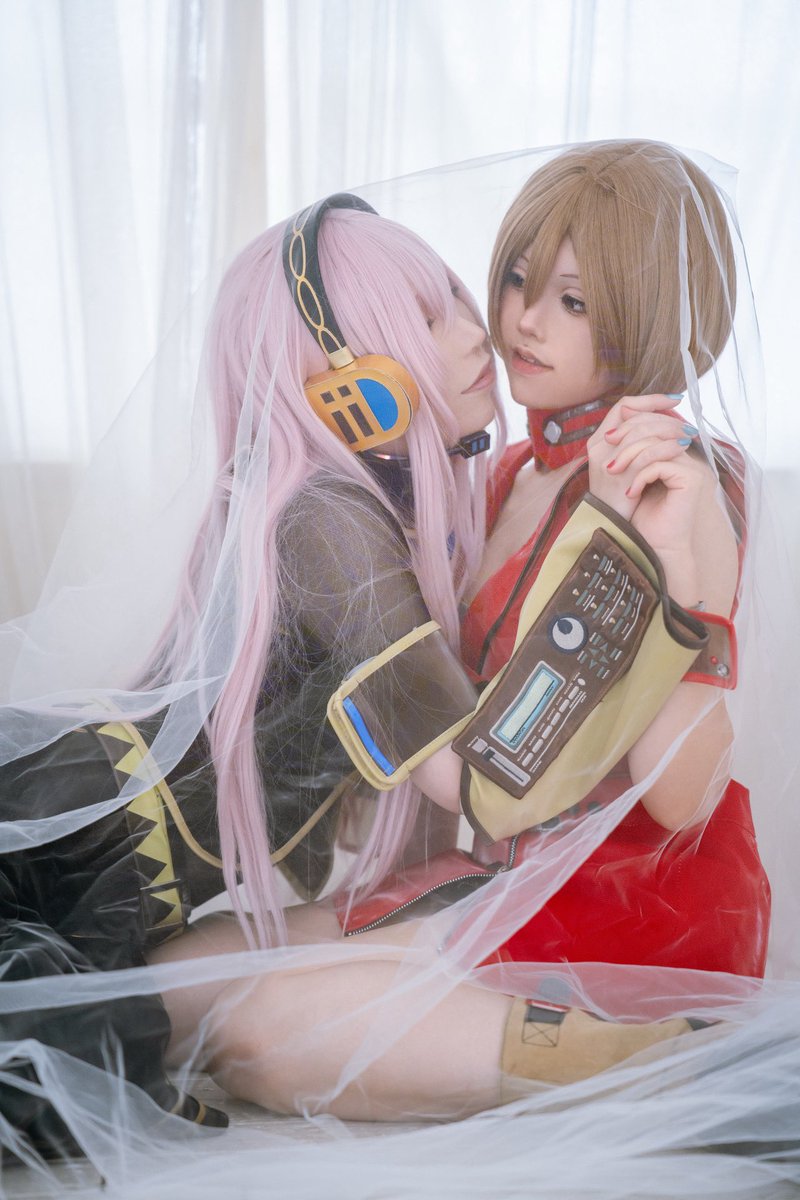 nana__na_cos's tweet photo. *Cosplay⚠︎距離近

秘めごと

📸@dorotanuki https://t.co/f8qe4tty6H