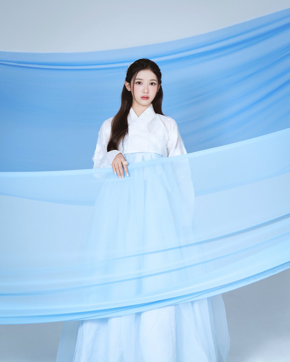 BabyDONTCry_BDC's tweet photo. Happy Chuseok with BDC 🌕

#BabyDONTCry #BDC #베돈크
#Kumi #쿠미 https://t.co/XrYytr2JYZ