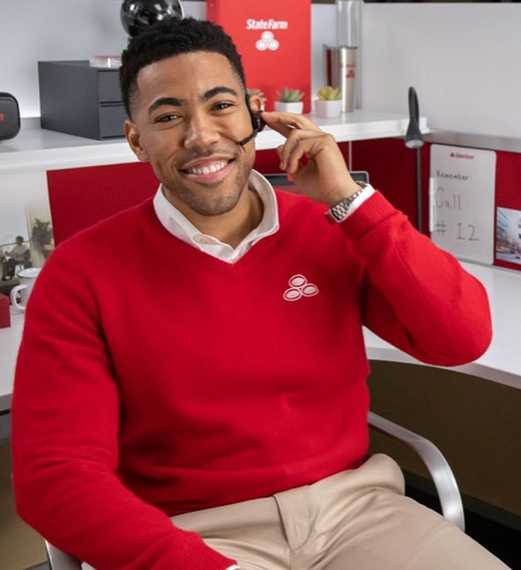 Sleeping_Elliot's tweet photo. Yes Jake from statefarm is cute like no look at him awwwee too cute🥺🥺🥺 https://t.co/okYJcQ5KwA