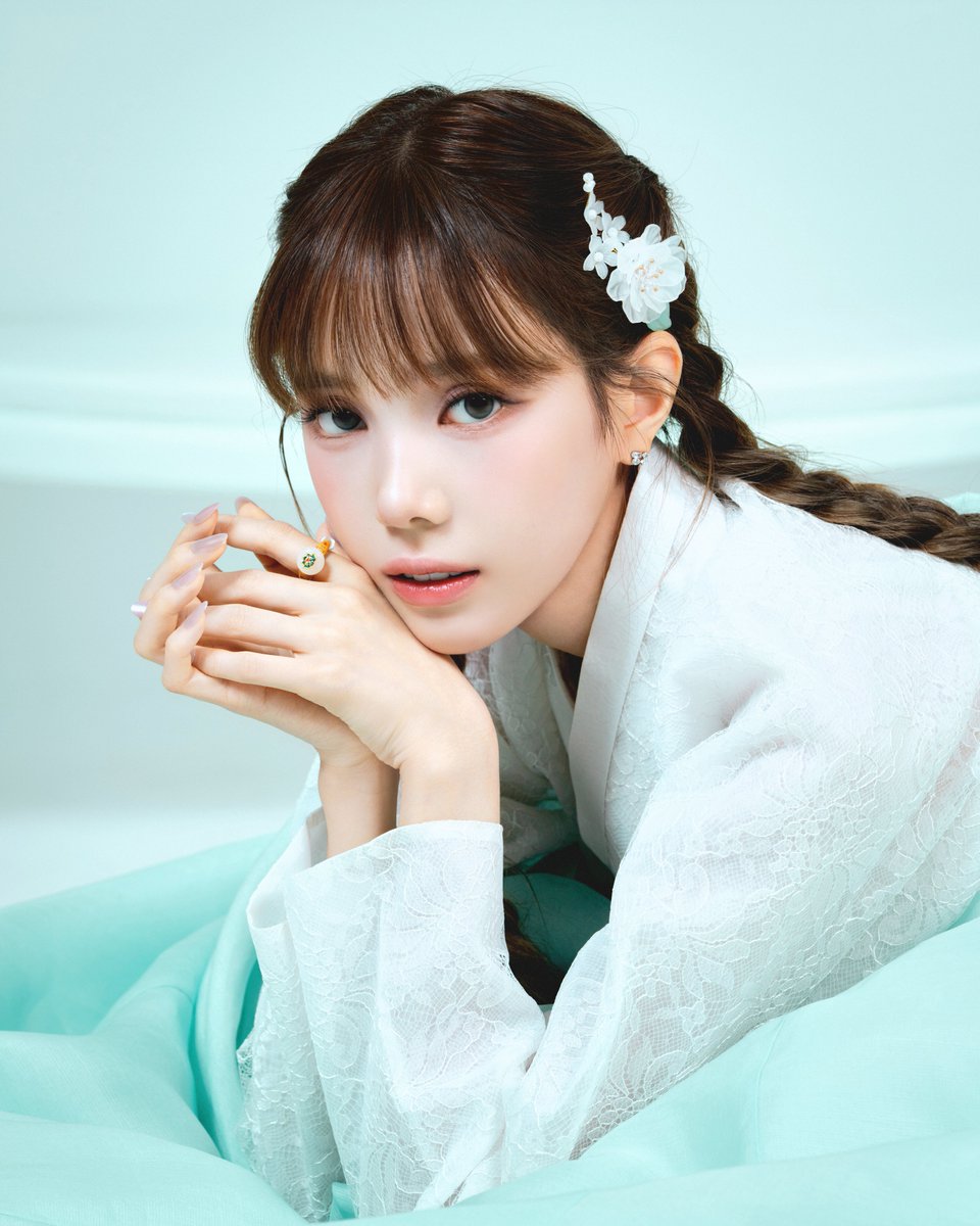 BabyDONTCry_BDC's tweet photo. Happy Chuseok with BDC 🌕

#BabyDONTCry #BDC #베돈크
#Mia #미아 https://t.co/yKkL0fjYWK
