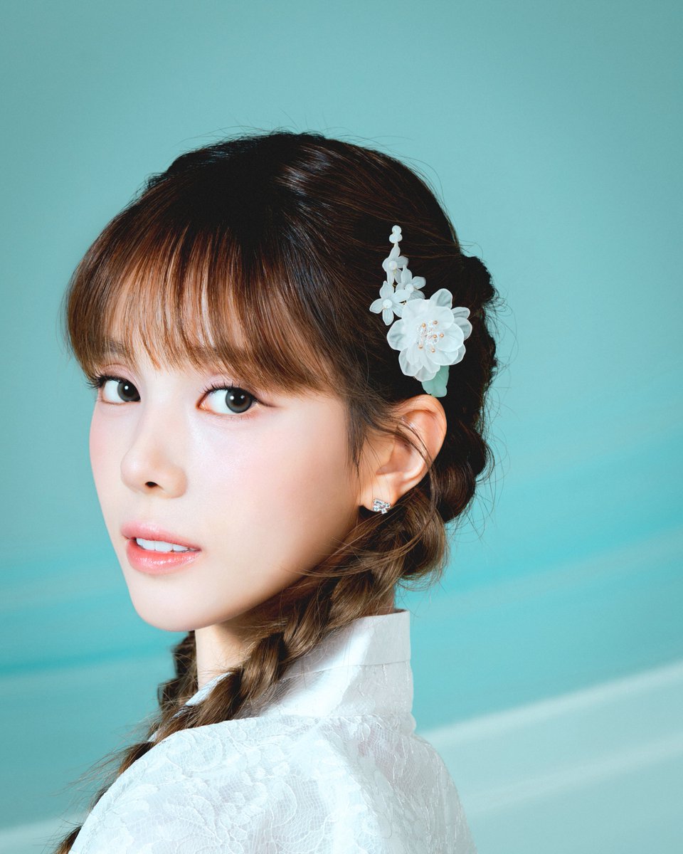 BabyDONTCry_BDC's tweet photo. Happy Chuseok with BDC 🌕

#BabyDONTCry #BDC #베돈크
#Mia #미아 https://t.co/yKkL0fjYWK