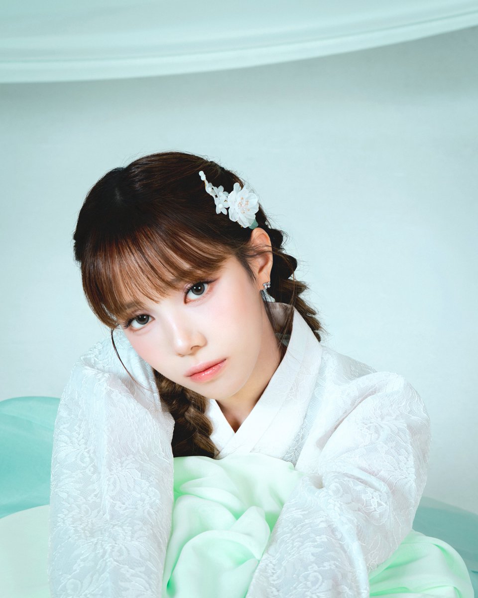 BabyDONTCry_BDC's tweet photo. Happy Chuseok with BDC 🌕

#BabyDONTCry #BDC #베돈크
#Mia #미아 https://t.co/yKkL0fjYWK