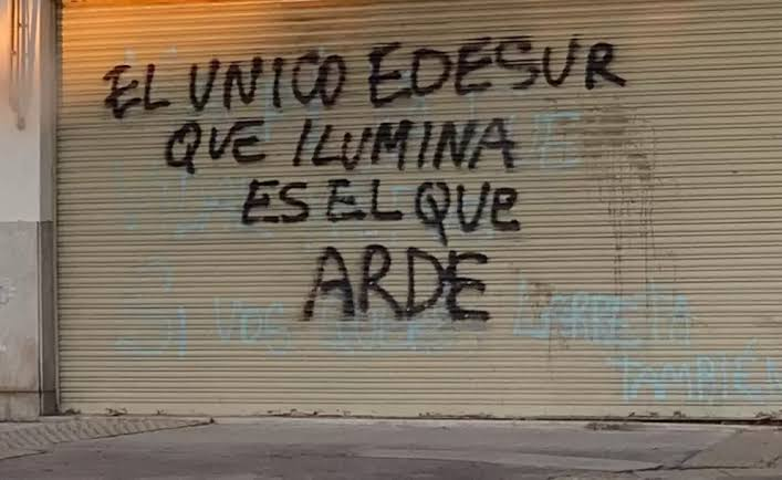 Urielzx's tweet photo. @LaovejaR @Chidroxiapatita esa es de edesurrrr jaja😊 https://t.co/YN8mrND6xt