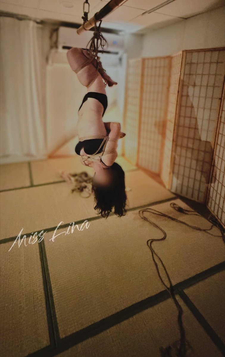 lina_switch's tweet photo. 即使有背景音樂，
即使窗外車聲依舊，

但此時此刻，
世界好像安靜到，
只剩彼此的呼吸聲。

Model : @Julieta_1014 
📍: @SalonNawaTPE https://t.co/ymzufhhrww