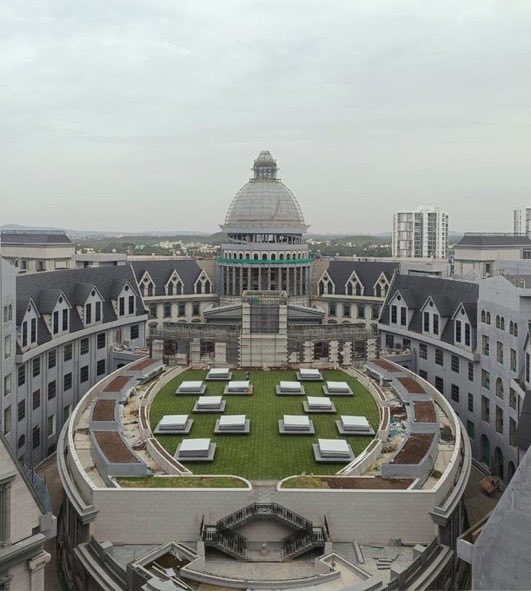 UpdatesChennai's tweet photo. Zoho Campus in Chennai!! Stunning....🤩 https://t.co/6XWpRcPC8x