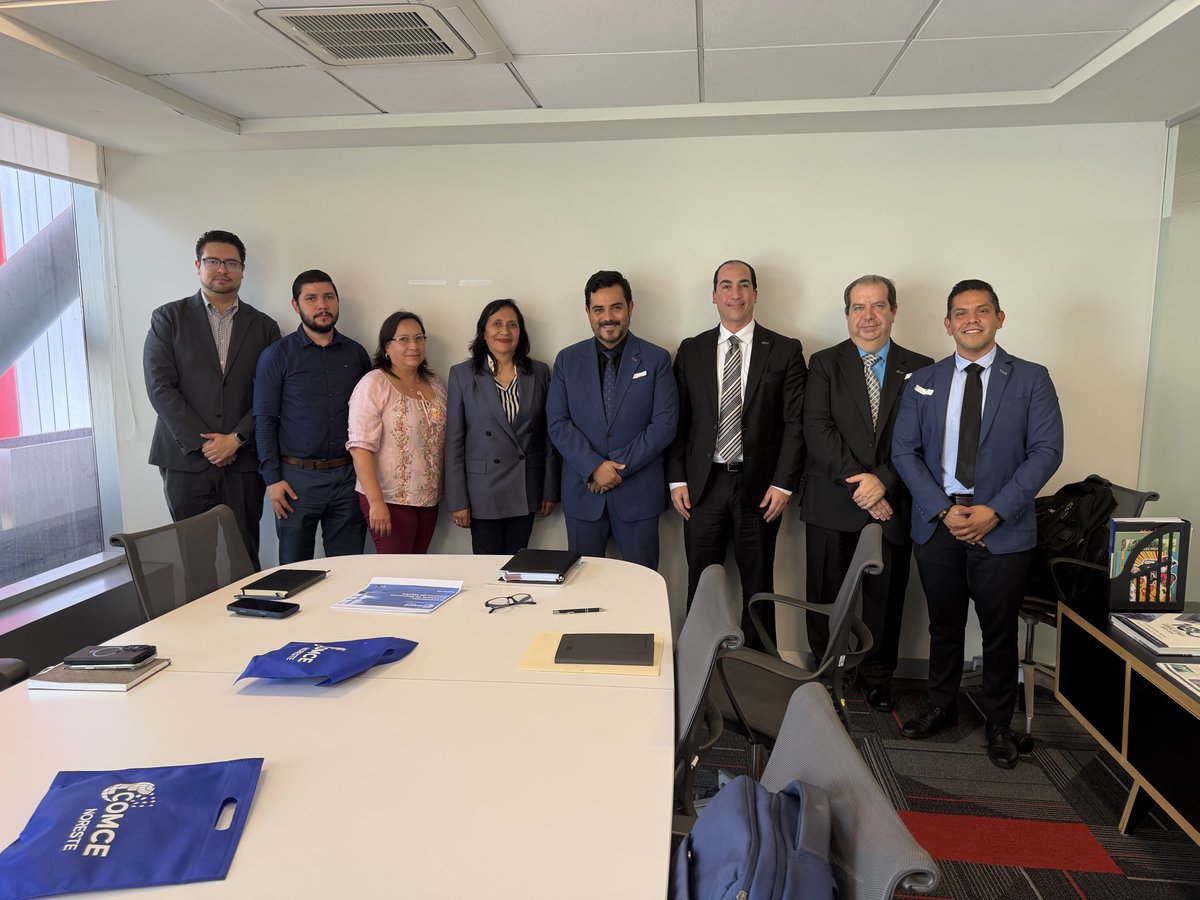 anfranzal's tweet photo. Felicito y reconozco a todo el equipo de la @SE_mx por su gran labor.
Agradezco la apertura y disposición de María Idalia Salgado, Directora de Facilitación Comercial y de Comercio Exterior, y las atenciones brindadas por su equipo.
Gracias por habernos escuchado. https://t.co/y4fXmAPv9X