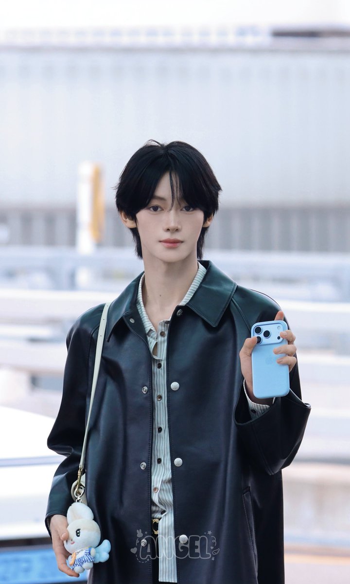 HANJIN_Angel's tweet photo. 260925 ICN✈️

🖤🐰

#HANJIN #韩振 #한진 #ハンジン 
#투어스 #TWS #247Withus https://t.co/aA52wtERTh