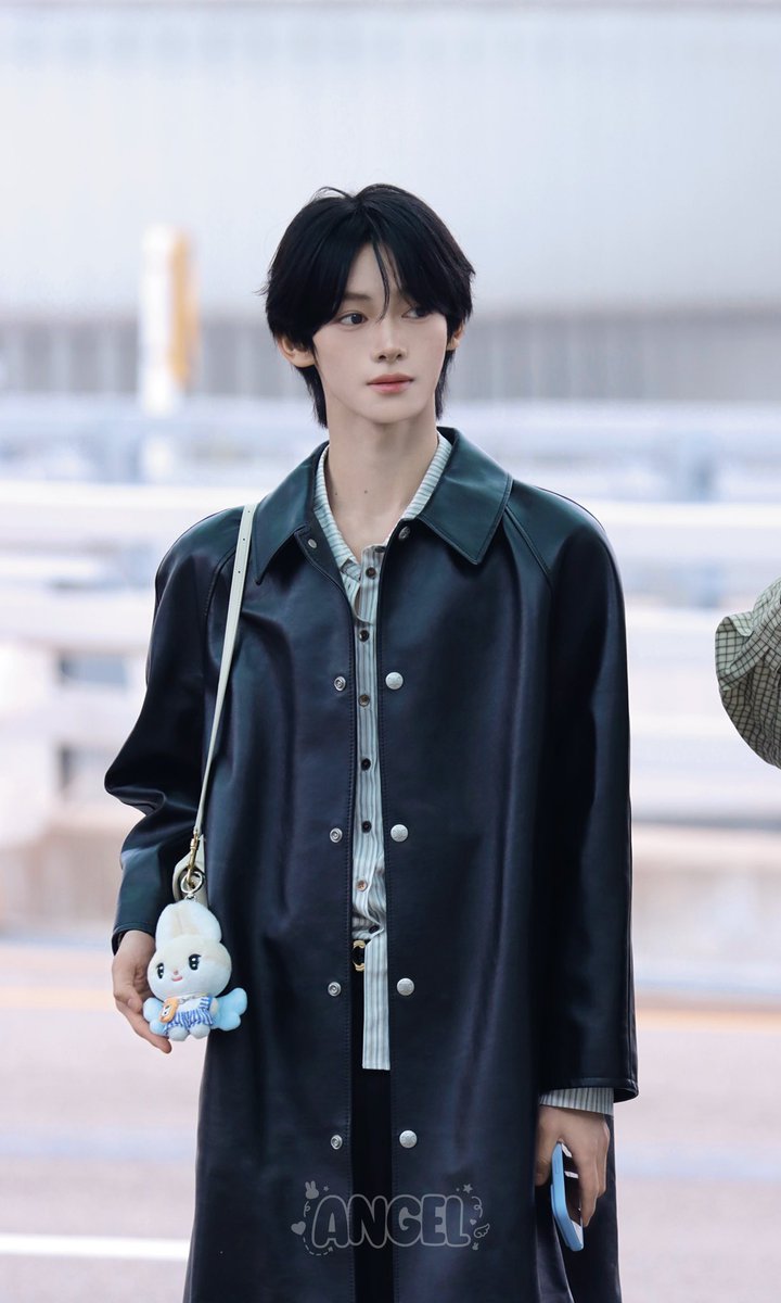 HANJIN_Angel's tweet photo. 260925 ICN✈️

🖤🐰

#HANJIN #韩振 #한진 #ハンジン 
#투어스 #TWS #247Withus https://t.co/aA52wtERTh