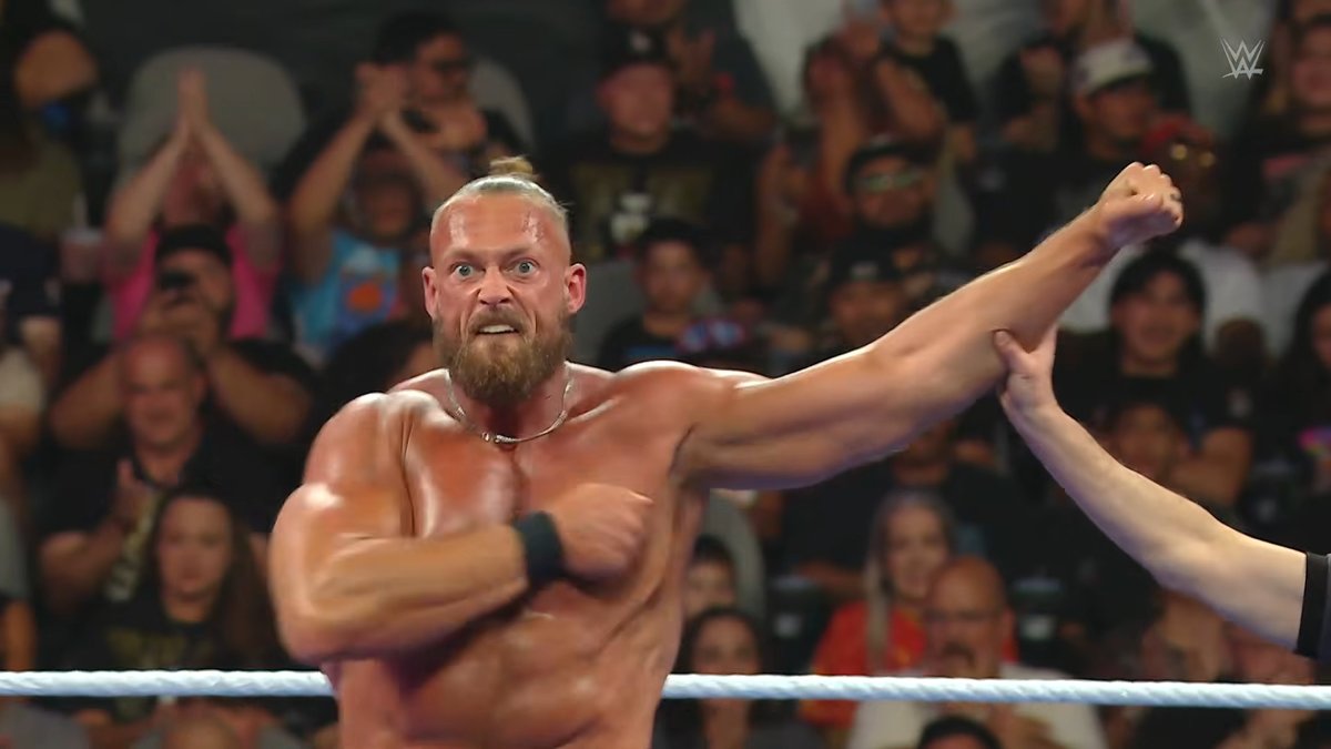 FalseFinishHQ's tweet photo. Big Cass defeats Josh Briggs #WWEMainEvent https://t.co/UAGIsBdL2Y