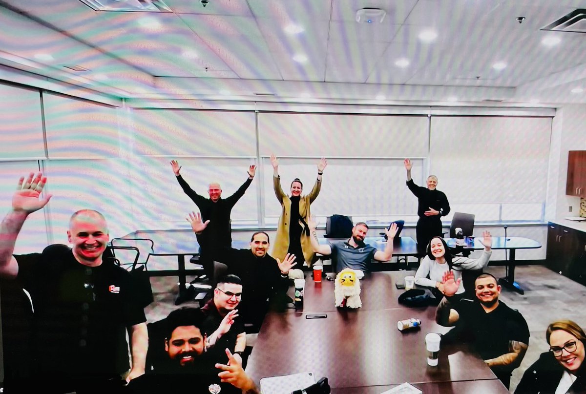 RetroBill's tweet photo. ☺️🫶 It was my HONOR to be the D.A.R.E. America International Keynote Speaker for the D.A.R.E. CANADA 🇨🇦 Officers Training held at the @OPP Nottasawaga detachment headquarters in Aliston, Ontario CANADA.🍁 

I salute 🫡these new ❤️D.A.R.E. Officers as they return to their respective Communities and Schools committed to Making a Positive Difference in the lives of students.

✨Thank You D.A.R.E. Canada! ✨ 

✨ Additional Thanks to: ✨ 

D.A.R.E. Canada Director/Facilitator
Harry Lawrenson

D.A.R.E. Canada Mentor, Rick Lemiuex

D.A.R.E. Canada Mentor, Shawn Evans

D.A.R.E Canada Mentor, Jackie Beaulieu 

Sgt. Julie Cunningham, New Foundland Constabulary / D.A.R.E. Educator

#DARE
#DARECanada
#DAREtoMakeaDifference
#LawEnforcementTraining
#MotivationalSpeaker 🎤