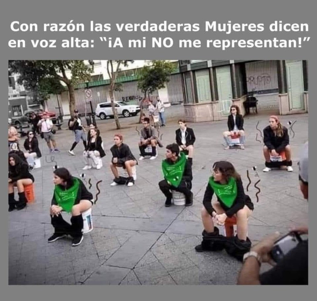 MONICALOPE65029's tweet photo. @latercera Jajaja son tan CARAS DE RAJA los #zurdosmugrosos , nadie los pesca, DESAPAREZCAN INEPTOS DESTRUCTORES DE CHILE, VIOLENTISTAS CREADORES DE MISERIA https://t.co/UuPj4FCcZd