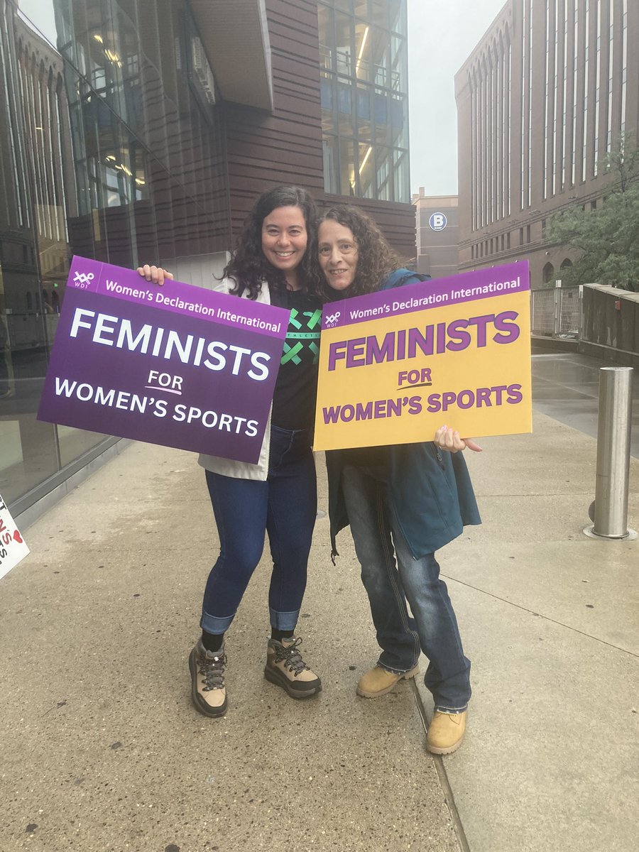 WDI_USA's tweet photo. Minneapolis rally before Indians Fever game. Go women! https://t.co/CVUVuCV1ZC