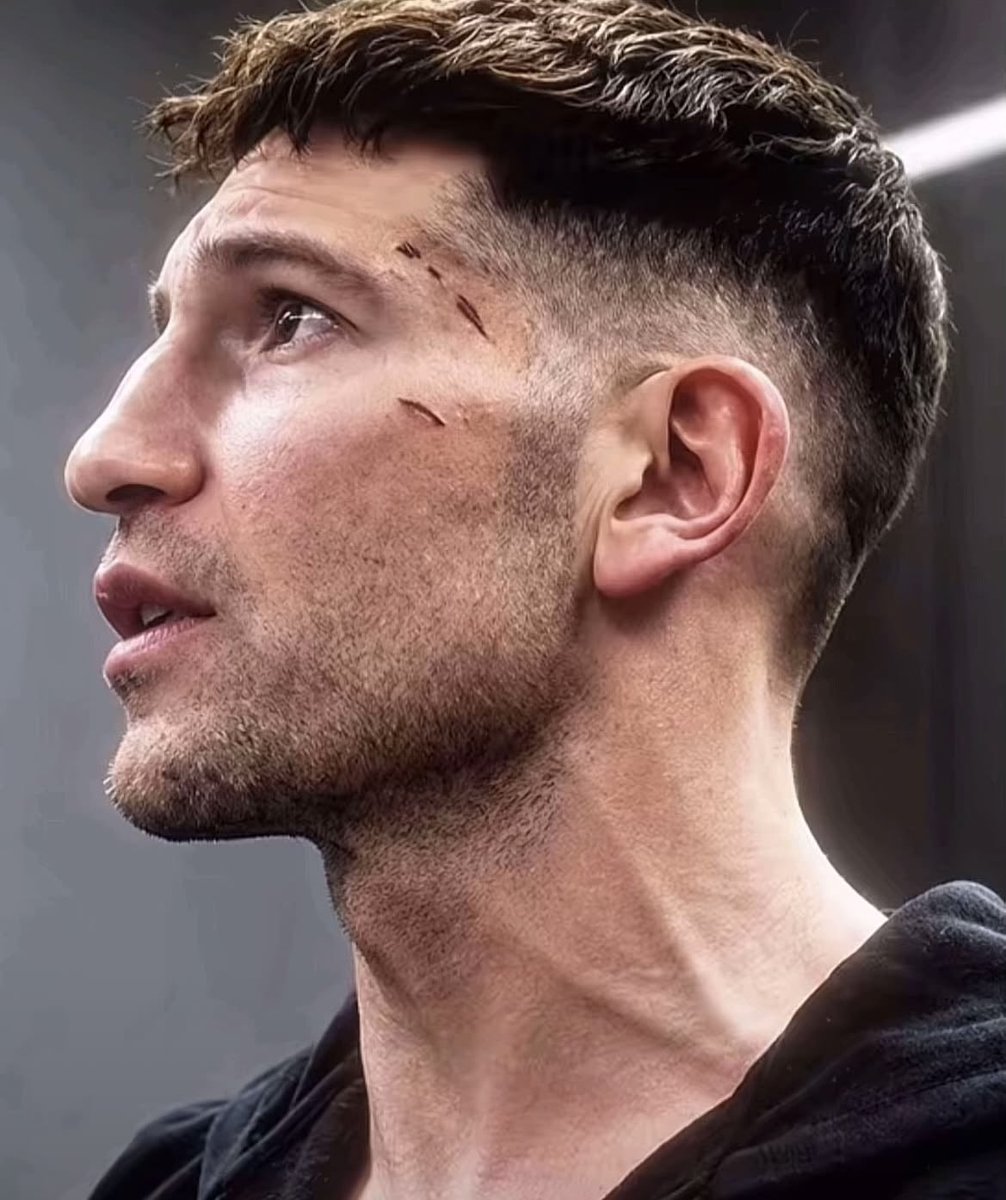 castlesangels's tweet photo. i want to bite his veins like a vampire https://t.co/FfjS4pTE9H