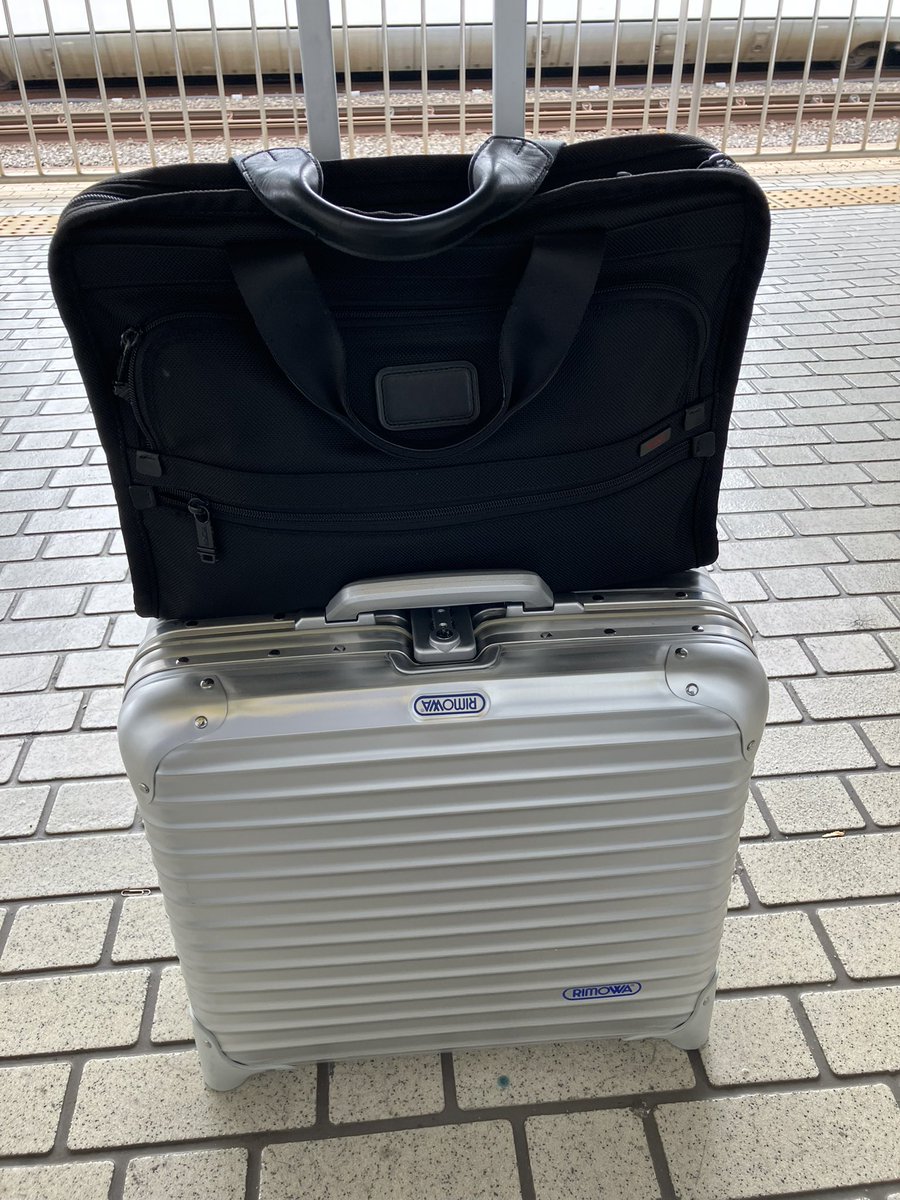 xutbaumx's tweet photo. たまには使ってあげなきゃと久しぶりに引っ張り出してきたけど、クソ重い
#若気の至りで買っちゃったやつ https://t.co/OIGfW343DB