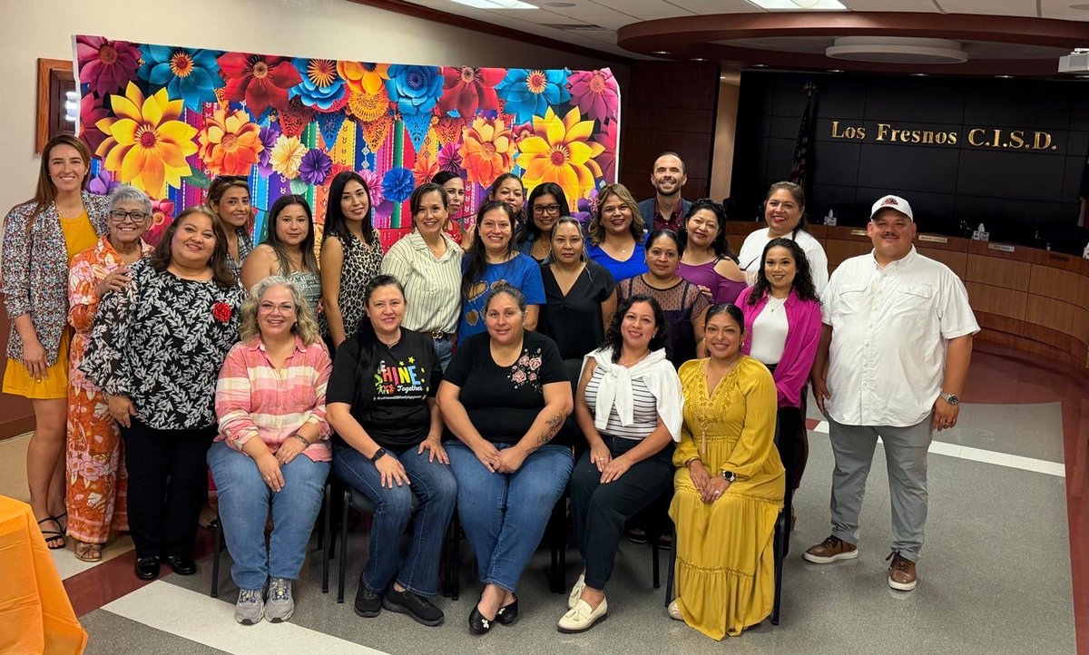 LFCISDFamEngage's tweet photo. Thank you Dr. Joseph Villarreal for meeting with DPAC members this morning! Engaging conversation, family and community connections among all! @jrv206 @jmcdonough33 @LosFresnosCISD https://t.co/Vre5CXctGF