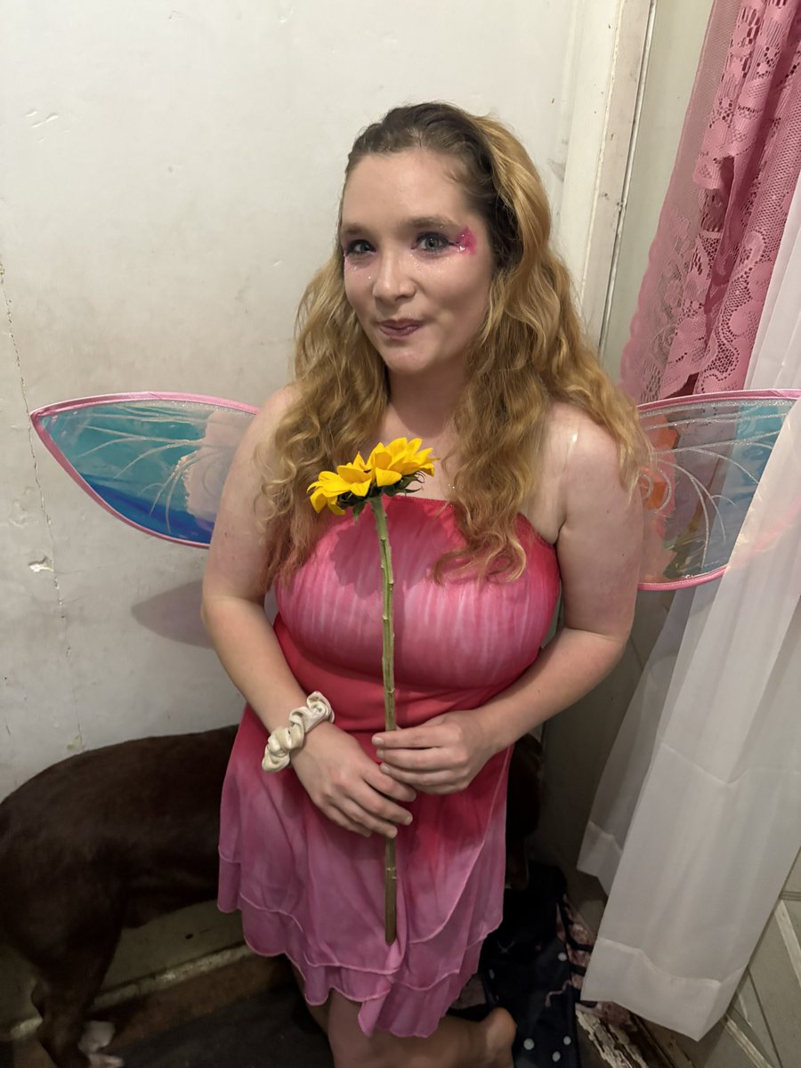 AnnaRoseGlitter's tweet photo. This is mine and my sister‘s Disney fairies Rosetta and Silvermist look🧚🏻♀️💖💙🩷🩵🧚🏻♀️🌸🌊🌹💦🌷💐🪷
#DisneyFairies #Rosetta #Silvermist https://t.co/36KSG8gIl2