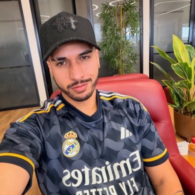 Papilord58's tweet photo. #NuevaFotoDePerfil https://t.co/zOIUiMpJMc