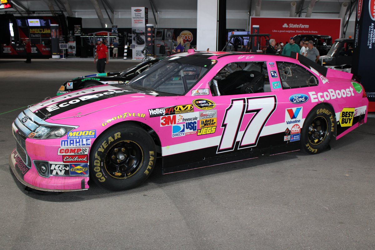 STaranto92's tweet photo. Matt Kenseth's pink Ford EcoBoost Fusion, the winning car from Talladega in the fall of 2012, is up for auction at Mecum Nashville.

Per @RFKracing , proceeds from the sale of this car will benefit the National Breast Cancer Foundation. https://t.co/eu8q5rQwxy