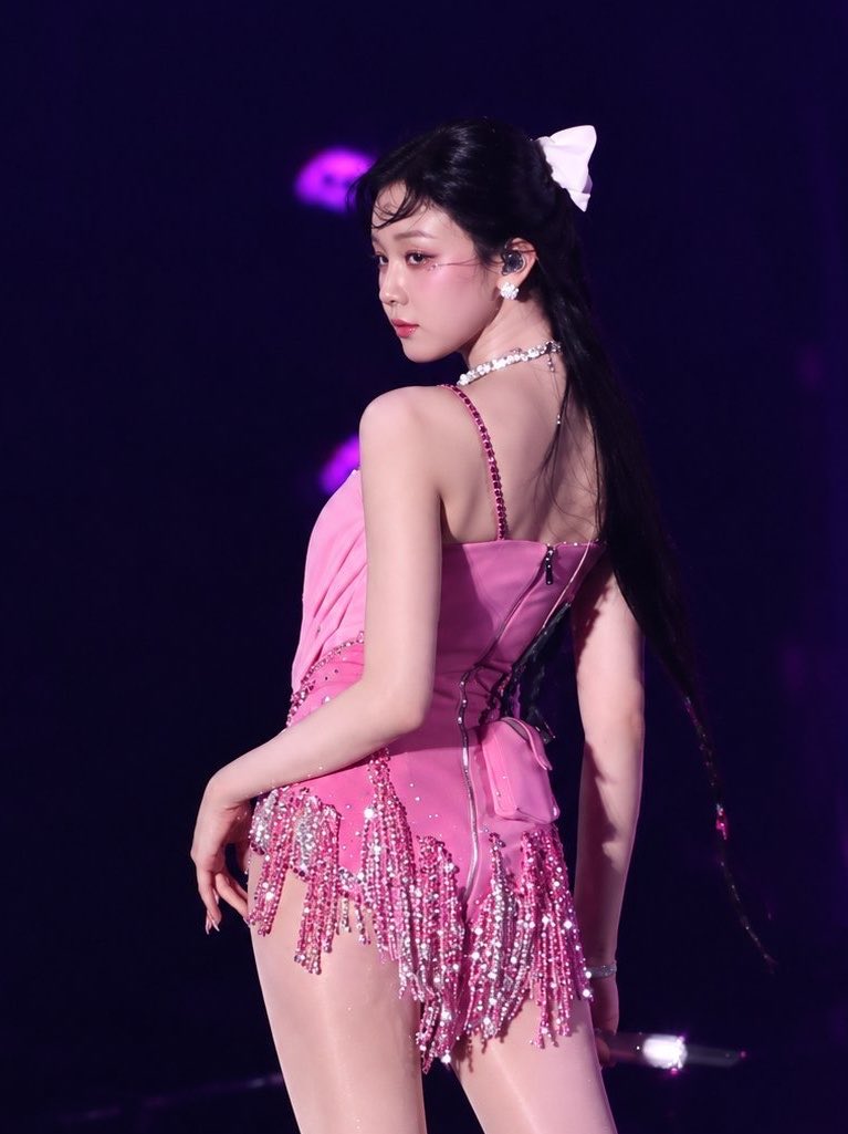 BABYMONSTER_PRT's tweet photo. osaka 💗🌸🌷🎀 https://t.co/D7sbRBlp0U