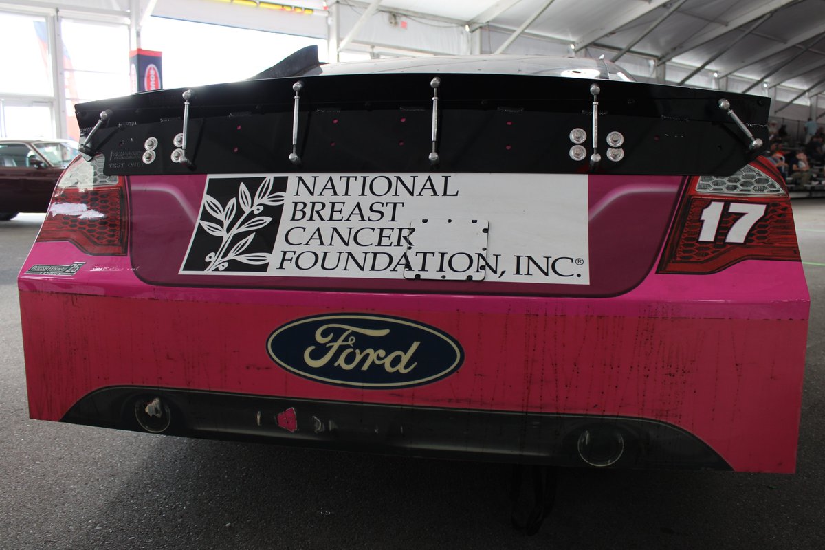 STaranto92's tweet photo. Matt Kenseth's pink Ford EcoBoost Fusion, the winning car from Talladega in the fall of 2012, is up for auction at Mecum Nashville.

Per @RFKracing , proceeds from the sale of this car will benefit the National Breast Cancer Foundation. https://t.co/eu8q5rQwxy