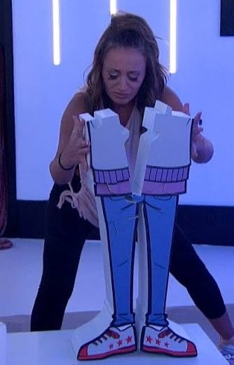 Brian_Scally's tweet photo. “Do a puzzle” #BB28

Dee: https://t.co/ycslBcUUNI