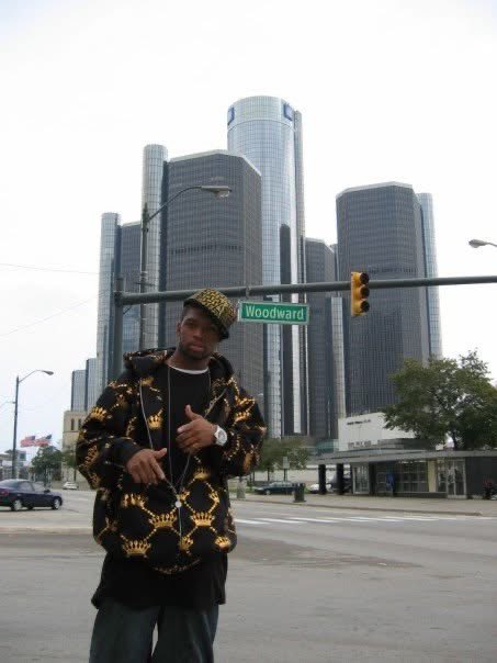 kalinwins's tweet photo. Me in Detroit October 2006. The week I came home from Iraq. Tigers played the Cardinals in the World Series that day. https://t.co/iHp7d5W2QZ