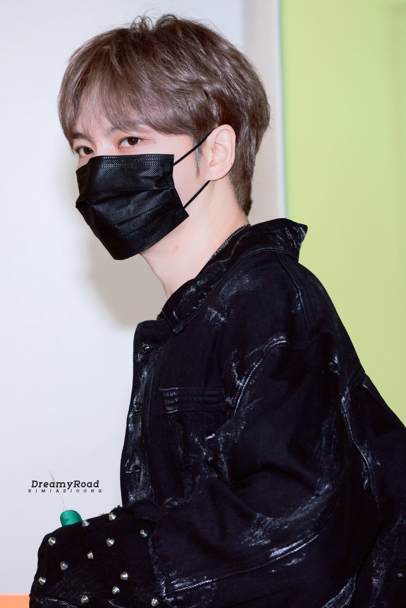 KJJ_DreamyRoad's tweet photo. 260925 ICN 출발 🛫

@bornfreeonekiss 
https://t.co/QGFCxetvAO

#김재중 #재중 #KIMJAEJOONG
#JAEJOONG #ジェジュン #金在中 https://t.co/oNM3E8Gh4l