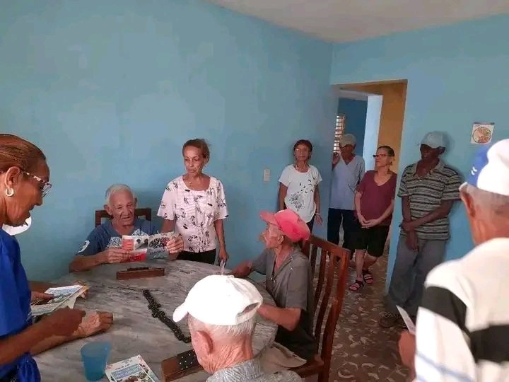 MonteElia78019's tweet photo. Cada acción reafirma nuestro compromiso de promover el respeto, el cuidado y la vitalidad de quienes son pilares de nuestras familias y la sociedad.

#DPSGranma https://t.co/GWTuMJgsPh