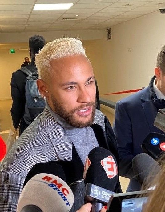 FullTime90X's tweet photo. 🚨🇧🇷 Neymar Jr.:

🗣️ “When I decided to retire, I told the Brazil national team that I wanted them to give my No. 10 shirt to Raphinha. 🇧🇷

🗣️ “For me, he is the most deserving candidate to carry the No. 10 for Brazil.” 🔟🔥 https://t.co/GIE56UNlg2