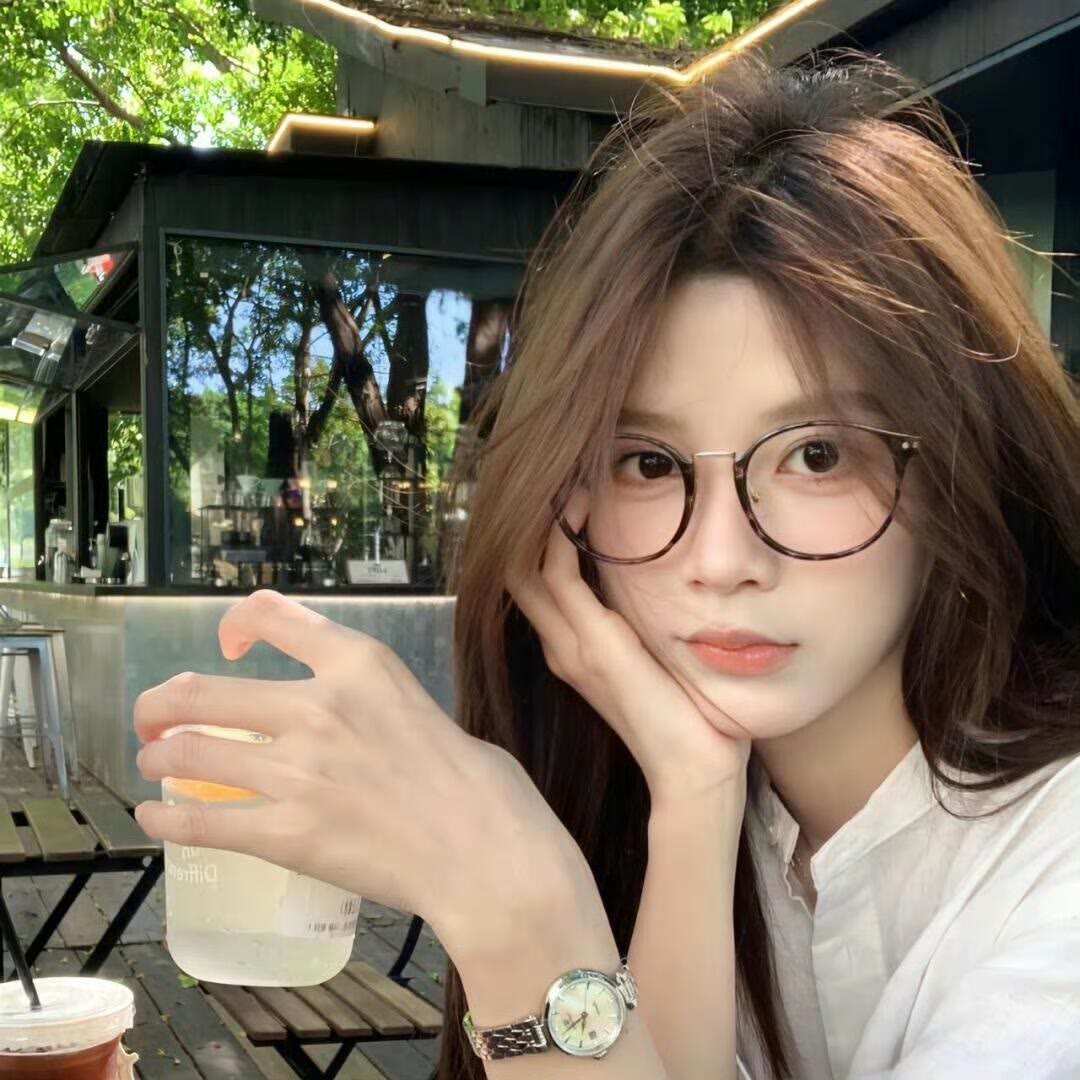 DavidaDescfw's tweet photo. archipelago👩04年，164cm，48kg广州找一个能聊天、能约炮的人广州📆🐋#约炮 #女大 #广州 https://t.co/ICa4nmHLOm