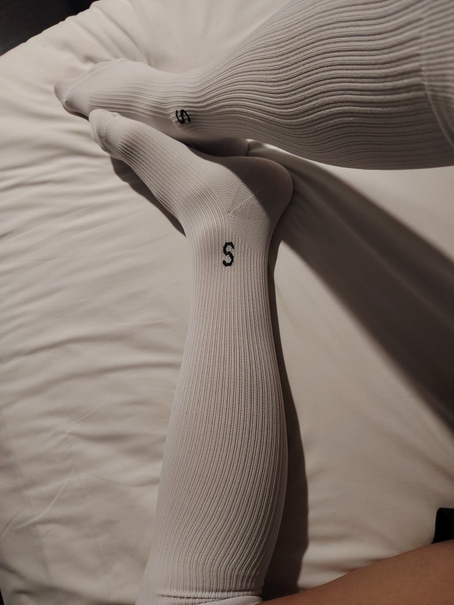 J67203188sock's tweet photo. Ermmm wearing long sock finish sex ermmm S mean sex https://t.co/nSHq98mNqN