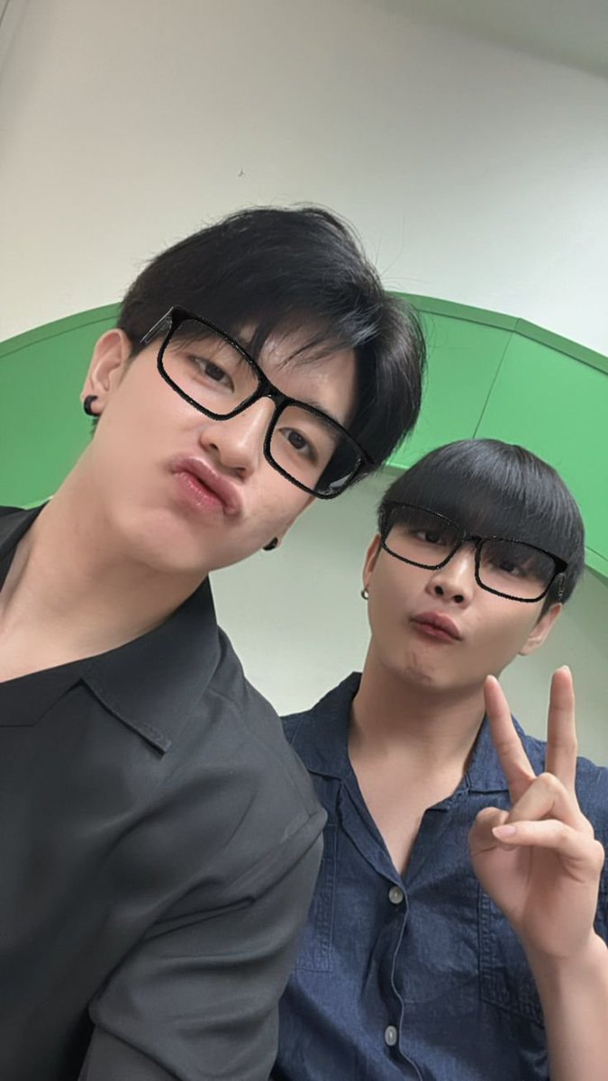 mieparpam's tweet photo. Morning  ชาว #พริกแกง
ขอให้ฝันร้ายผ่านพ้นไปโดยเร็วด้วย นะ
วันนี้เรามาให้กำลังน้องๆๆกันเถอะ
เติมกุ๊ฟกะตี๋ ก่อนไปลุยงาน🥧⛳🌶️ https://t.co/Tt2Fsqp2On