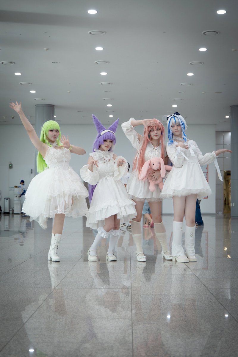 Yeoul_Kim_Cos's tweet photo. #kumorinart #shibuki_art #Nanart_ #riko_art #stelive
🫶✨️✨️✨️ https://t.co/gvdfMrJ6Mb