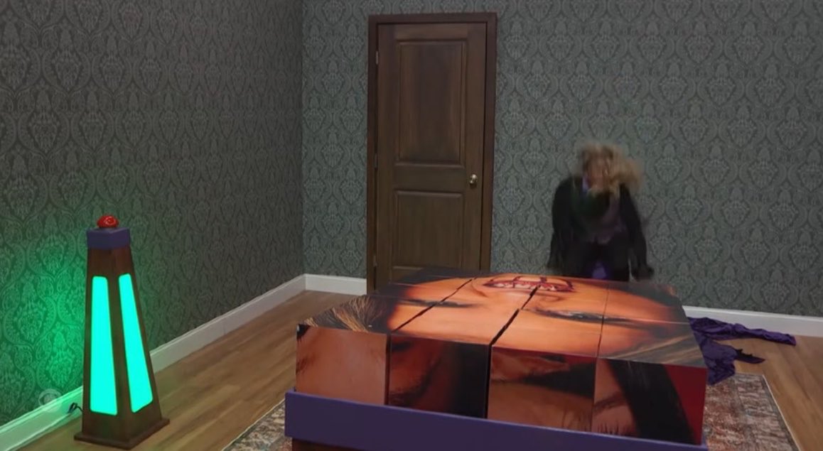 BBigBrotherBuzz's tweet photo. The moment Taylor won HOH! #BB28 #BigBrother #BigBrotherBuzz https://t.co/YOiv4WdsFJ