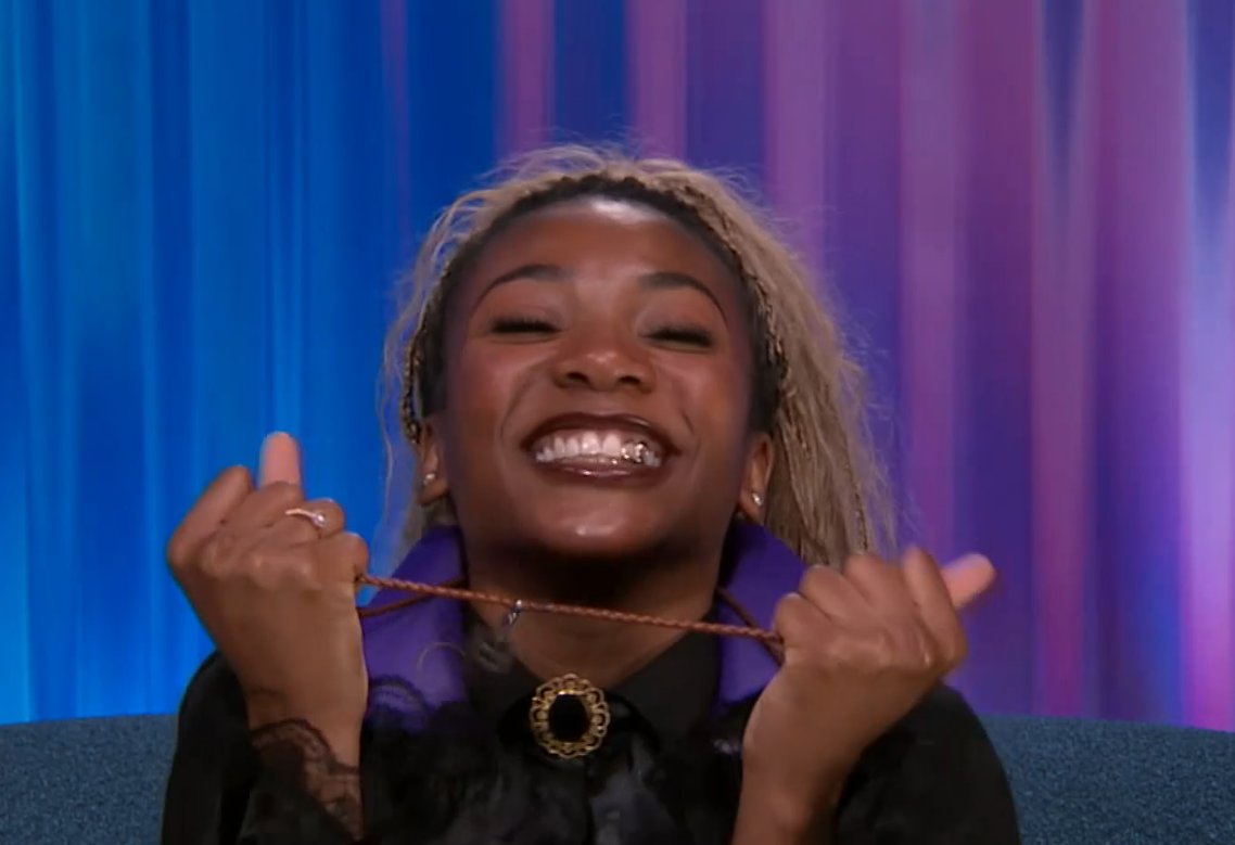 rbbq's tweet photo. Taylor: "Shoutout to my dawgs at the crib!" #BB28 https://t.co/qI5NL1Nq9o