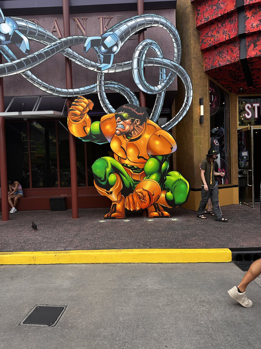 PalRetiro's tweet photo. En la casa de los Súper Héroes (Marvel Comics) 🫡♥️🔥#marvel #universalstudiosorlando #cómic #spiderman #avengers https://t.co/Z8AOZ7FHWg