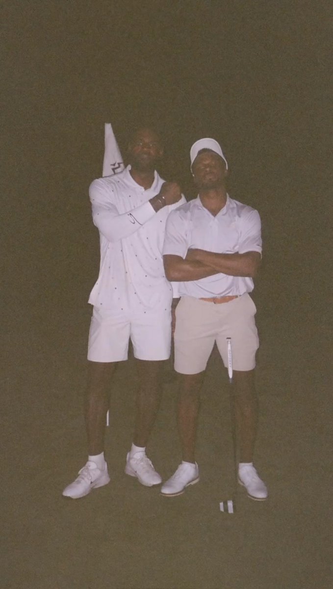 Bronupdates's tweet photo. LeBron James gets emotional reflecting on a special moment golfing with his son Bronny, saying it means everything to him because he never had a dad growing up. 🥹❤️🙏🏾

“Can’t tell you how special times like these are for me being a dad! Shit damn near had me in tears 🥺🥺 out there yesterday afternoon! Never had these moments growing up so it REALLY means EVERYTHING to me. LOVE BEING A DAD!”