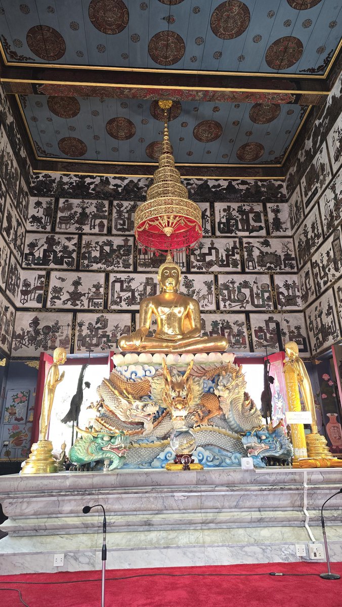 EnsladusM's tweet photo. วัดนาคปรก 🙏✨️ https://t.co/v8hirsfwpg