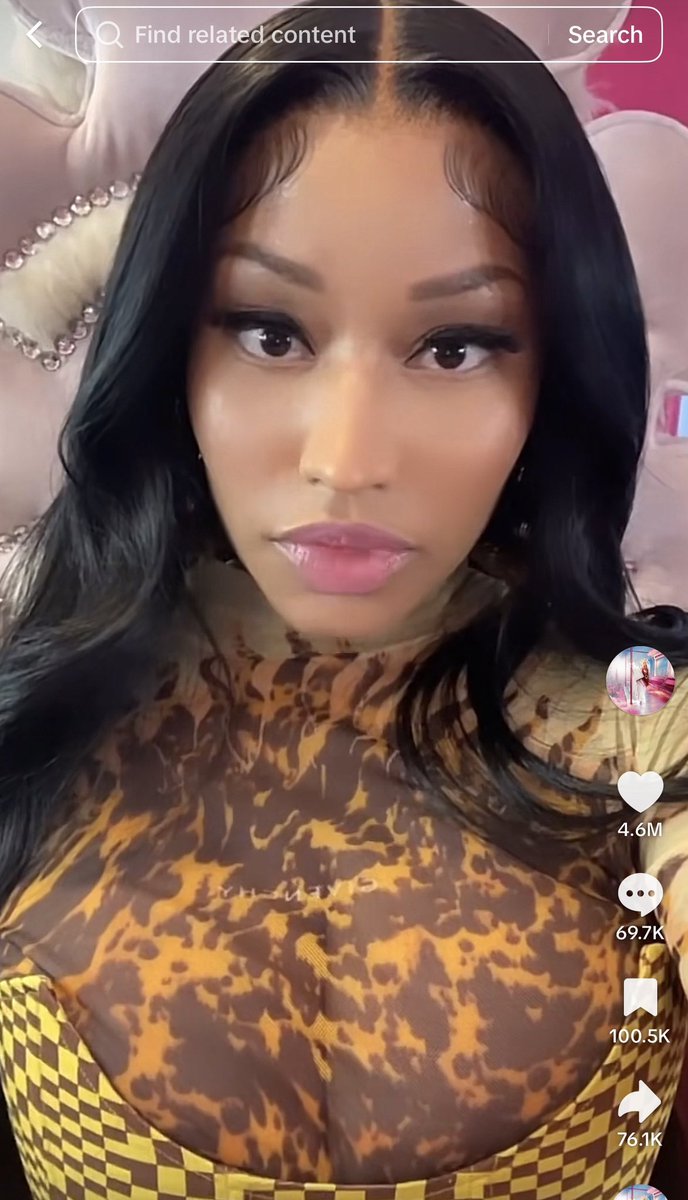 CityB6039's tweet photo. @TASTELIKEH0NEY_ @ichigominaj And she is naked in all videos,Nicki has done more without taking all her clothes https://t.co/SsNZENdZDv