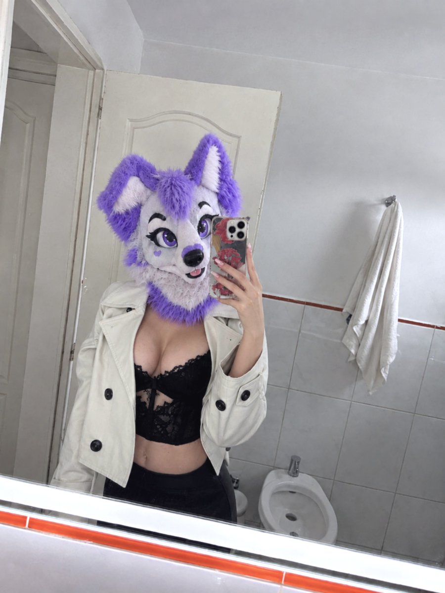 ehhvesper's tweet photo. Wanna squeeze my tits? 

#furry #fursuiter #yiff #goongang #furrycommunity #furryfandom https://t.co/21yWvsx5Cf