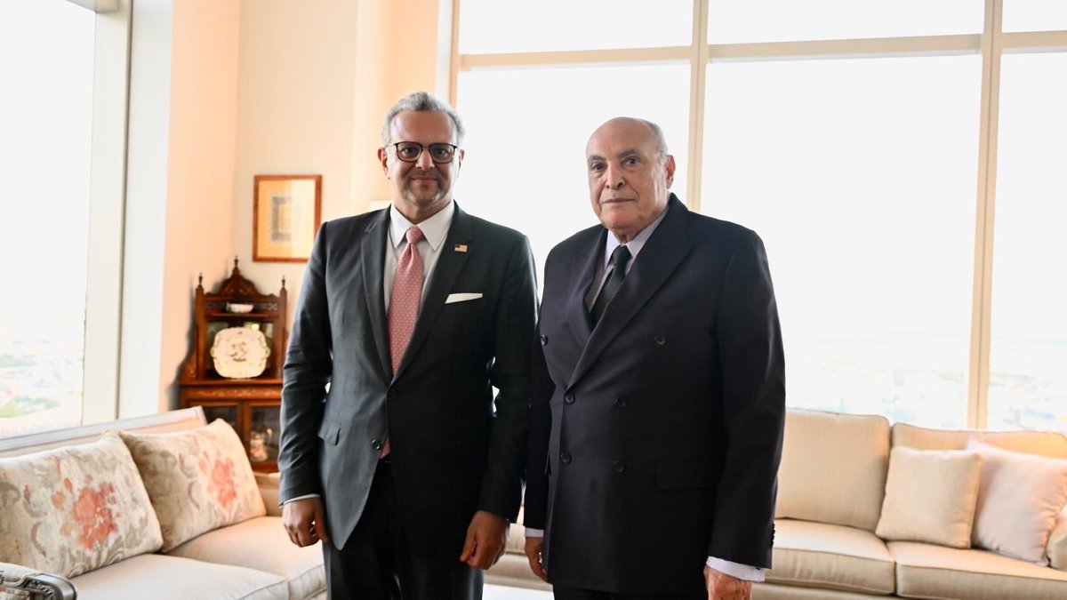 US_SrAdvisorAF's tweet photo. Productive meeting with Algerian Foreign Minister Ahmed Attaf. We discussed the strong U.S.-Algeria partnership and opportunities to expand trade and investment across a range of sectors. We also discussed our shared commitment to regional peace and security. https://t.co/o6lt3tz9Yv
