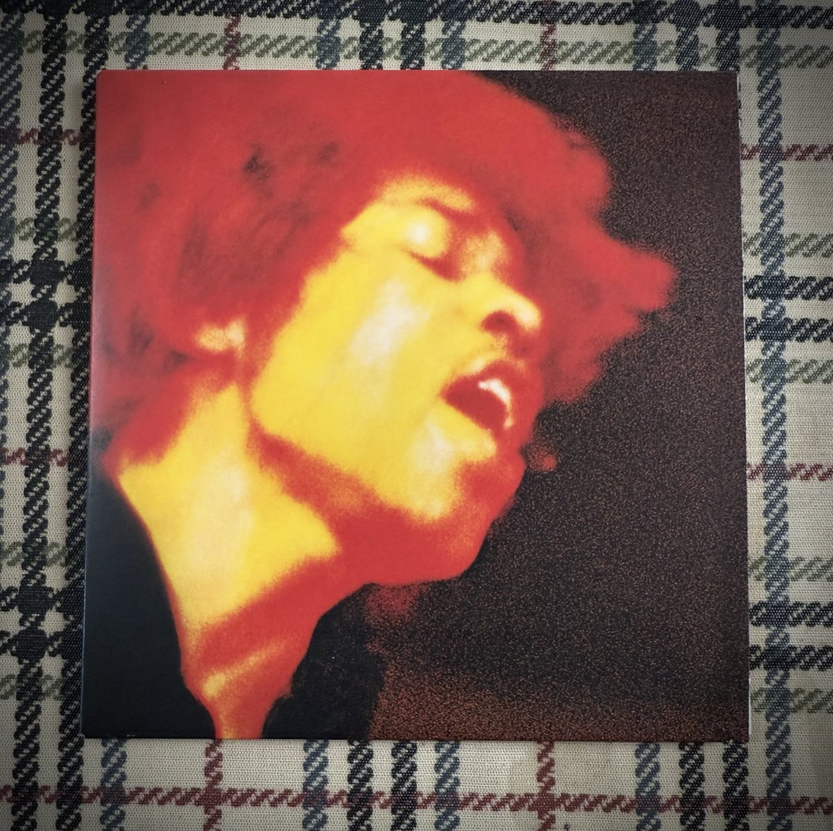 TomReed47525's tweet photo. 「Electric Ladyland」The Jimi Hendrix Experience 1968年

色々聞いた後にこれ聞くとぐっと来るなぁ・・
「エレクトリック・レディランド 50周年記念盤」より。 https://t.co/49N03OdqZ6