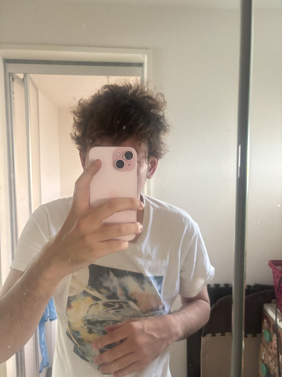 john_bipolar420's tweet photo. 毛量は減らしたけど髪は伸ばしてる。髪色も長さも悩む https://t.co/if5a4jchJZ