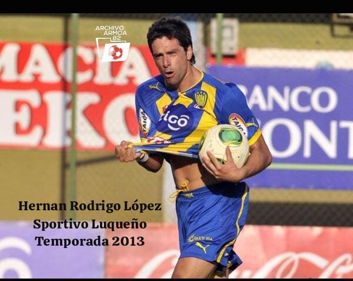 GustavoArmyybc's tweet photo. En imagen
Hernán Rodrigo López🇺🇾
Club Sportivo Luqueño
Delantero
Goleador del Fútbol Paraguayo temporada 2013 con 17 goles⚽️vistiendo la casaca del Sportivo Luqueño @UruguayanH @CarlosJ76475736 @NestorFabianMez @p_cantero1 https://t.co/o8F7RZEidm