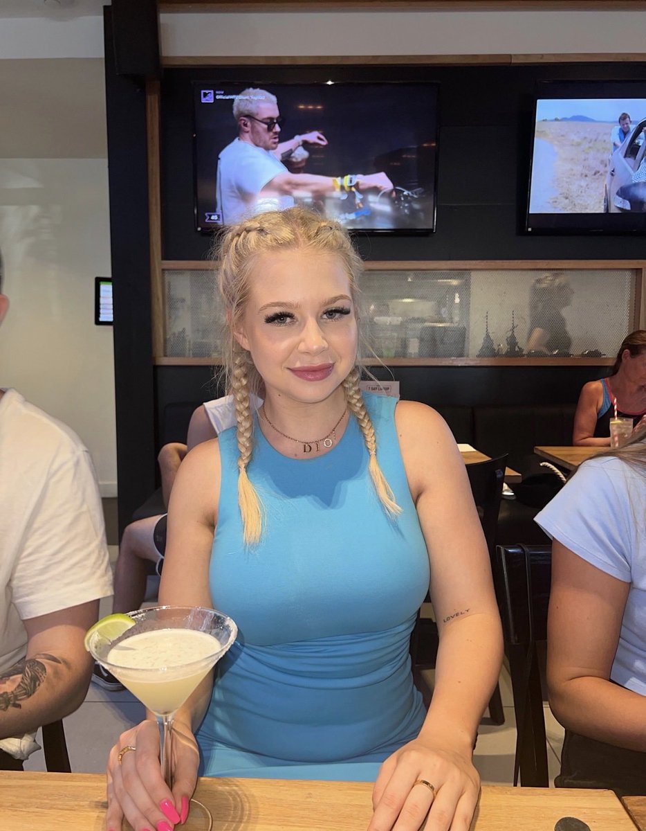 Sexyamorah's tweet photo. Alguien deberรญa llevarme a un buen sitio โฃ๏ธ๐#okc #oklahoma #tulsa #edmondok #oklahomacitythunder #edmond #tulsaoklahoma #okcthunder #downtownokc #myoklahoma #midwestcity #keepitlocalok #oklahomacannabis #seeokc #thunder https://t.co/2xD1GnVSxJ