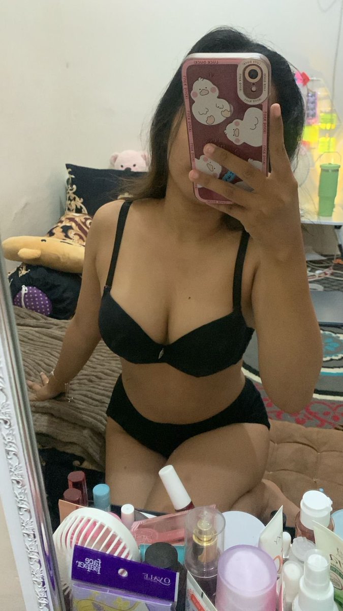 mohdhfdz69's tweet photo. TitipanDM #kolpri followers, ukhty belajar naughty.
Fantasi seksnya suka dilecehin dengan puji2an https://t.co/fYWQWNpUTF