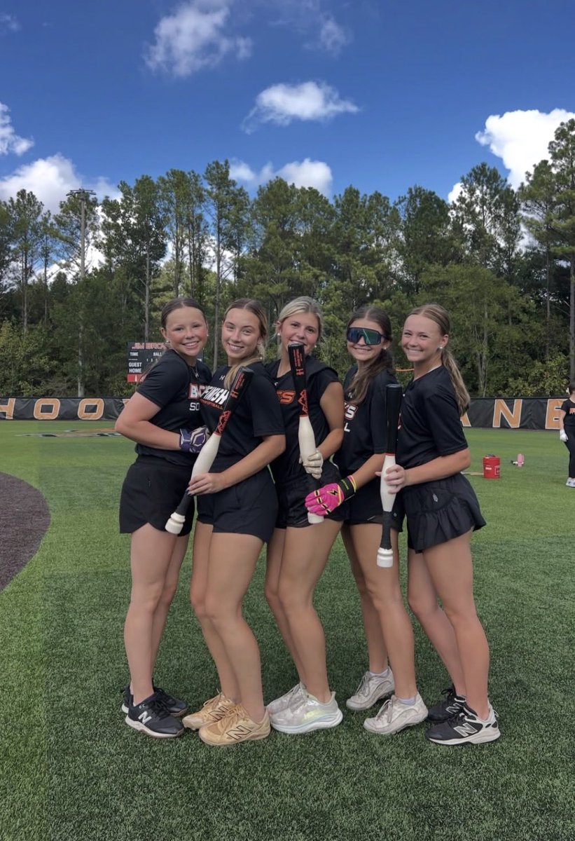 PTooneSoftball's tweet photo. Had so much fun today using our new CamWood bats!!! Can’t wait to utilize these throughout my season!! @Becca_Mueller01 @CoachSims_JSU @GoMocsSB @CoachPerkinsSB @UTMSoftball @leigh_streetman
@brookefagan9 @JaxStateSB @GoMocsSB @ALFC2028 @CamWoodBats #AGTG https://t.co/CrGFReYcHJ