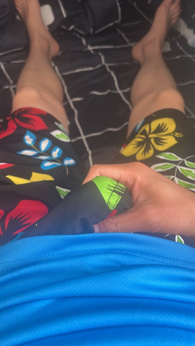 Royment2's tweet photo. horny https://t.co/x2ZVnfwaCF