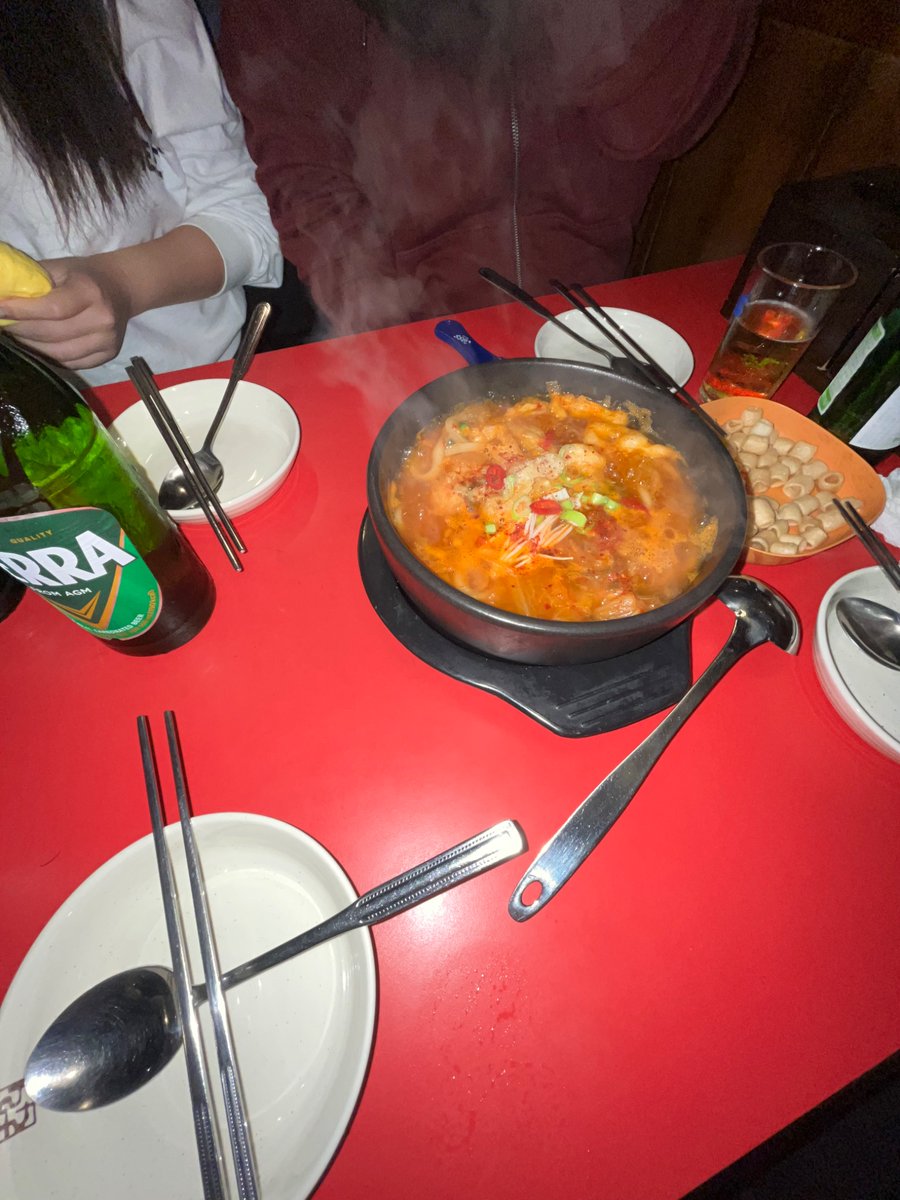 innnieats's tweet photo. 9/24 맘마
짜파게티
짭한정선+과일들
허니뻥이요
1차 투다리 
2차 할머니댁🫰
3차 롯데리아 초코쿠키 토네이도 https://t.co/Xn11x2izsC