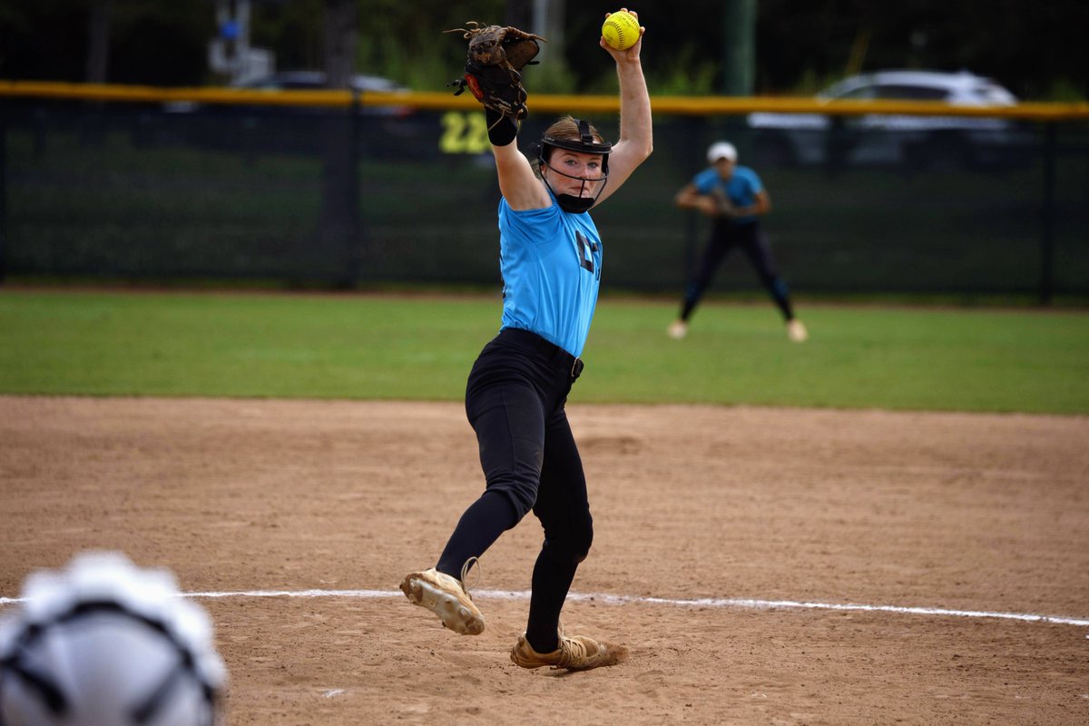 SylviaMcKie2525's tweet photo. Thank you to my coaches and teammates for a great tournament at PGF Early 99% tournament last weekend. I had a great time ..loving my time on the mound. 4 strike outs, 1 walk and no runs allowed in 4 innings.@D1VFlorida @d1vision_sb https://t.co/ZVZzdmR2Nf